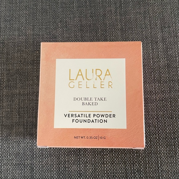 BNIB Laura Geller Powder Foundation - Picture 2 of 3